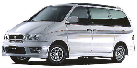 NISSAN LARGO