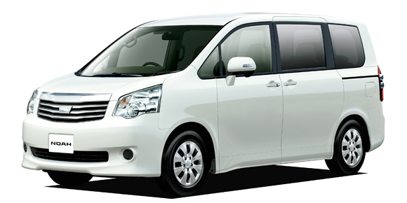 TOYOTA NOAH