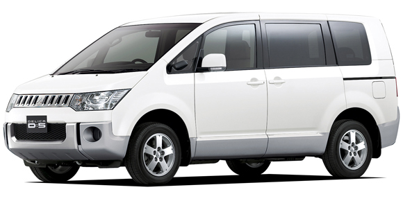 MITSUBISHI DELICA D5