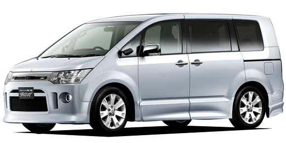 MITSUBISHI DELICA D5