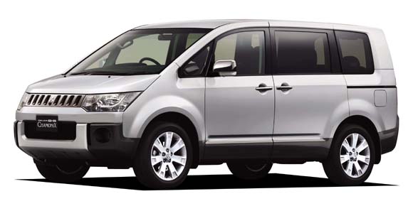 MITSUBISHI DELICA D5