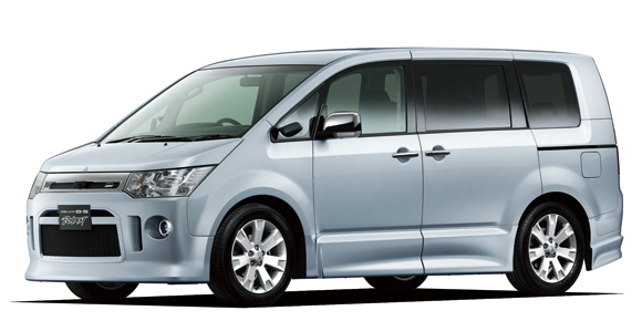 MITSUBISHI DELICA D5