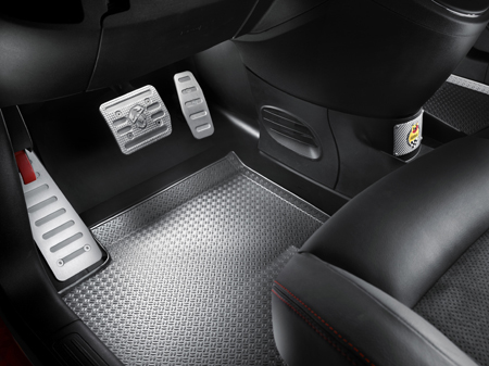 ABARTH 695 TRIBUTO FERRARI