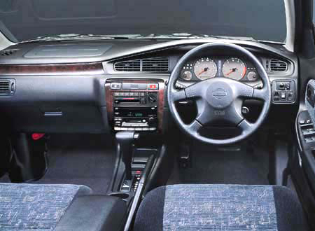 NISSAN BLUEBIRD