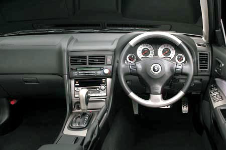 NISSAN SKYLINE