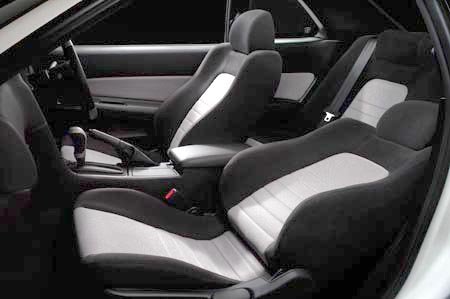 NISSAN SKYLINE