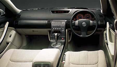 NISSAN SKYLINE