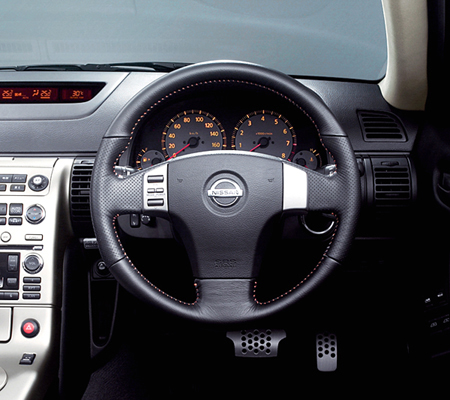 NISSAN SKYLINE