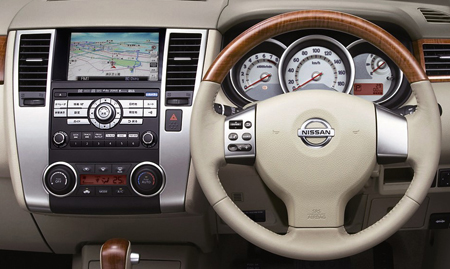 NISSAN TIIDA LATIO