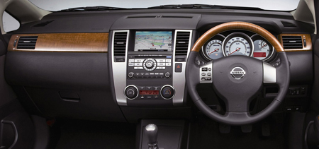 NISSAN TIIDA LATIO