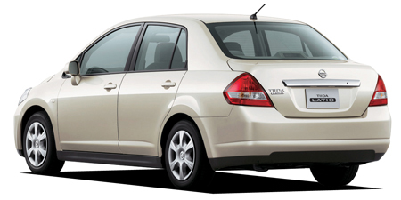 NISSAN TIIDA LATIO