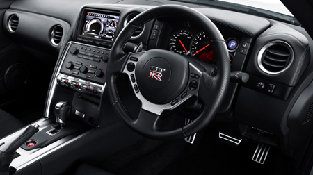 NISSAN GT-R