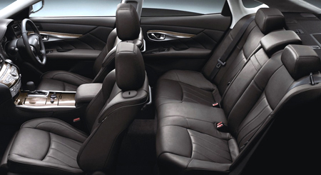NISSAN FUGA