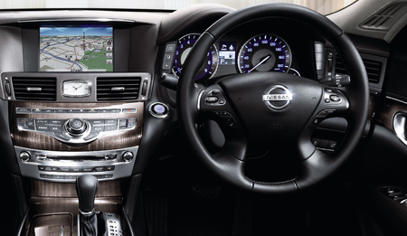 NISSAN FUGA