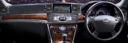 NISSAN FUGA