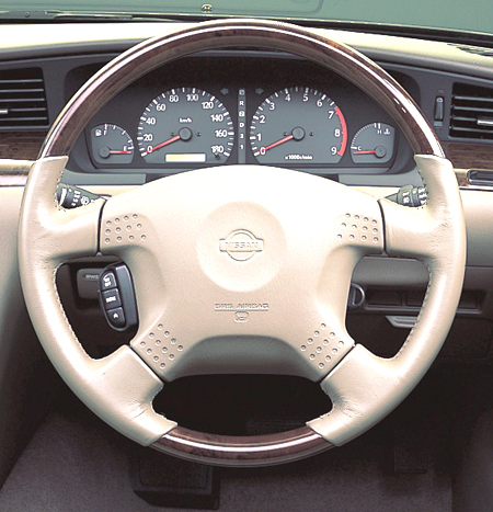 NISSAN LAUREL