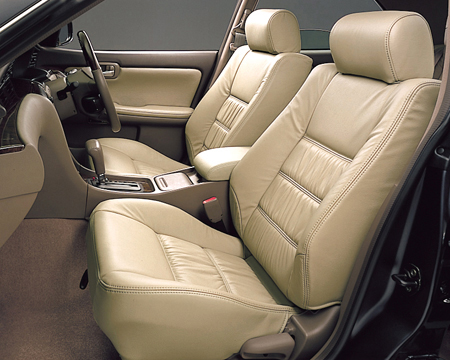 NISSAN LAUREL