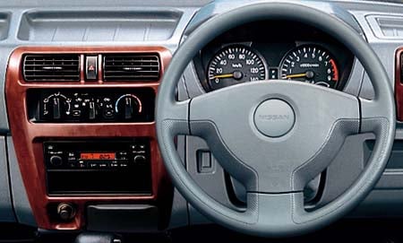 NISSAN CLIPPER RIO