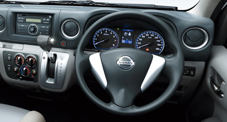 NISSAN NV350CARAVAN WAGON