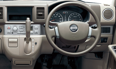 NISSAN NV100 CLIPPER RIO