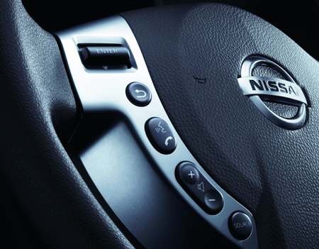 NISSAN DUALIS