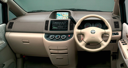 NISSAN SERENA