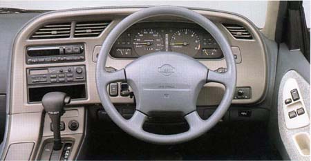NISSAN LARGO