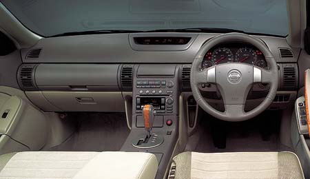 NISSAN STAGEA