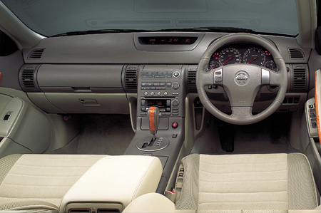 NISSAN STAGEA