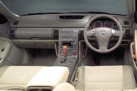 NISSAN STAGEA