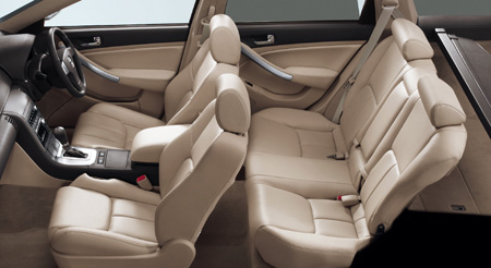 NISSAN STAGEA