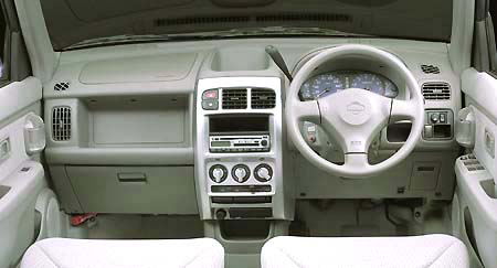 NISSAN CUBE