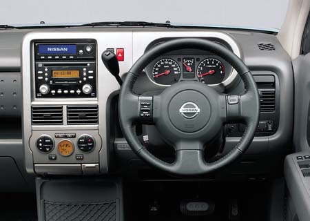 NISSAN CUBE