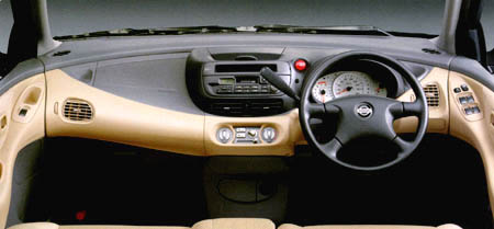 NISSAN TINO