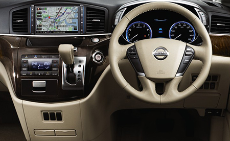 NISSAN ELGRAND