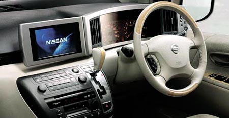NISSAN ELGRAND