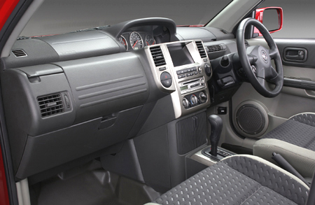 NISSAN X TRAIL