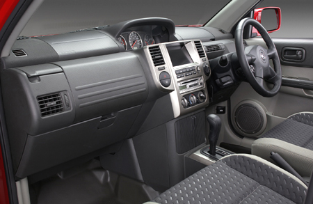 NISSAN X TRAIL