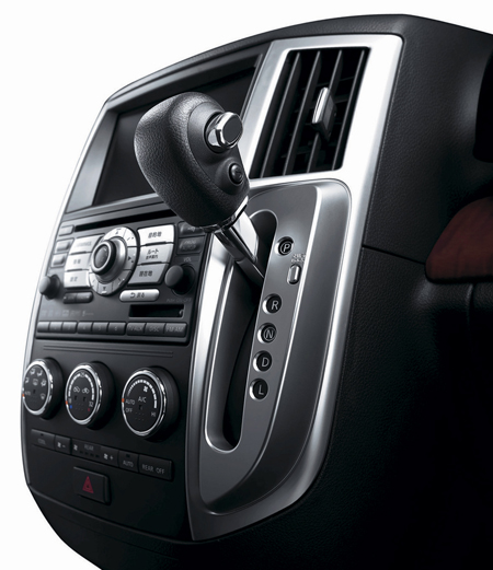 NISSAN PRESAGE