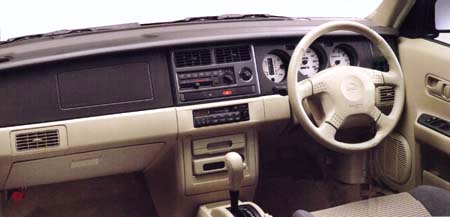 NISSAN RASHEEN