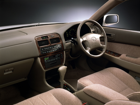 TOYOTA VISTA