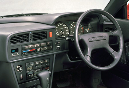 TOYOTA CARINA