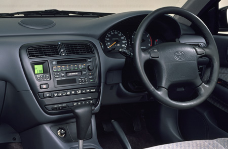 TOYOTA CARINA