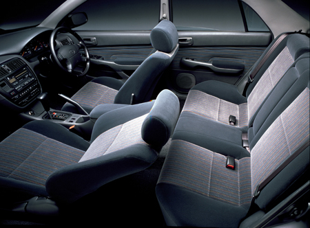 TOYOTA CARINA