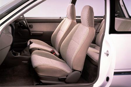 TOYOTA STARLET