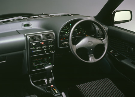 TOYOTA STARLET