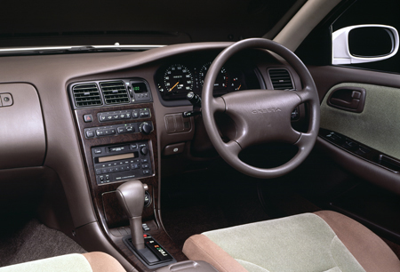 TOYOTA CRESTA