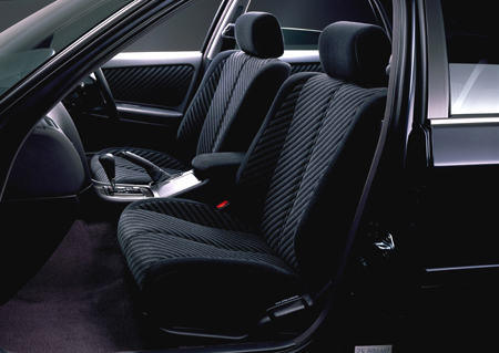 TOYOTA CRESTA