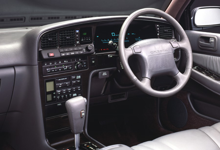 TOYOTA CRESTA