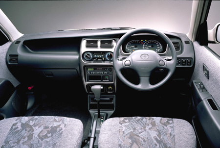 TOYOTA DUET